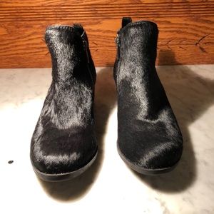 Lucky brand faux fur black ankle boots